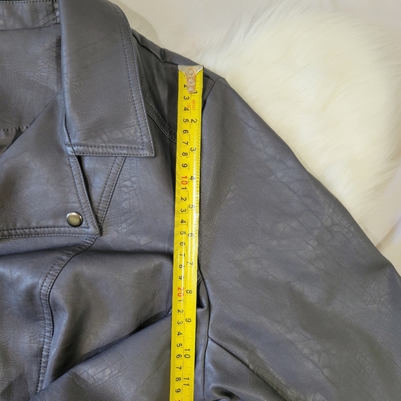 Alfani Gray Leather Jacket with Collared Neckline and Relaxed Fit - Picture 12 of 13